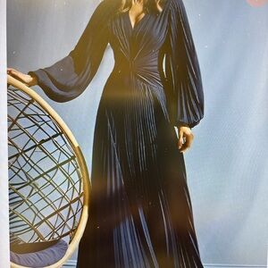 Elegant Navy Blue Pleated Dress